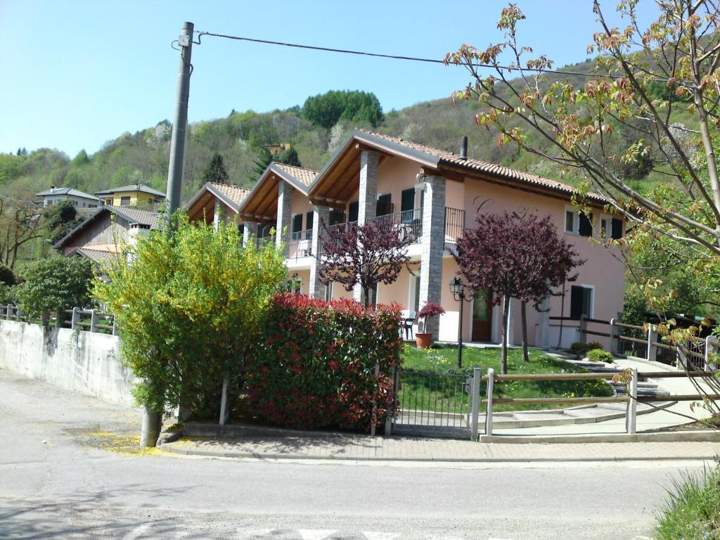 Hotel Garni Viggiona Trarego Exterior foto