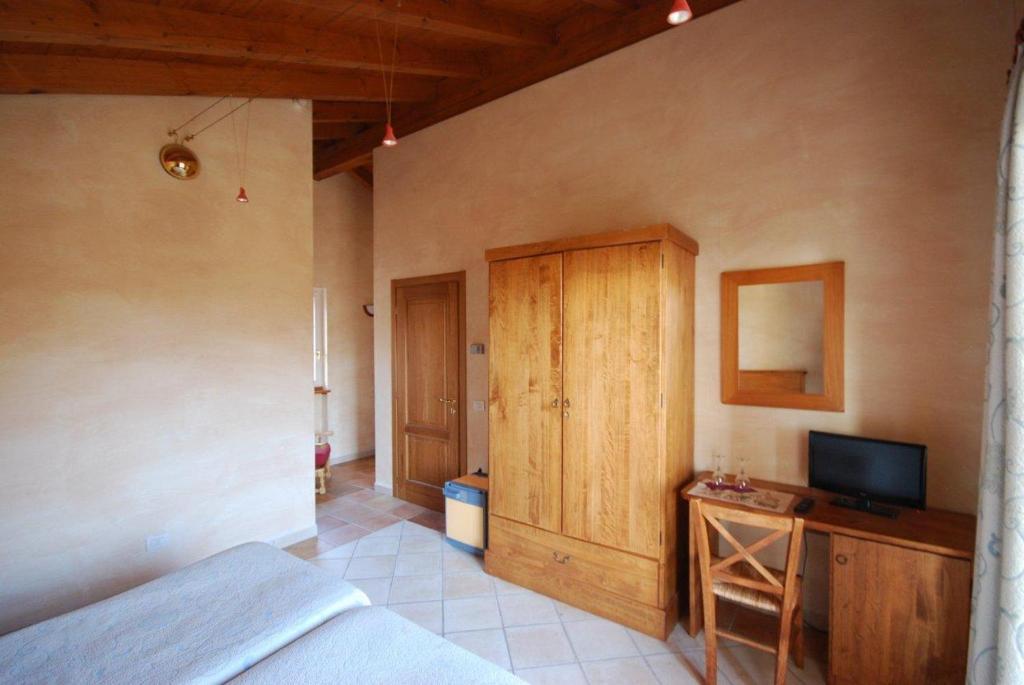 Hotel Garni Viggiona Trarego Habitación foto