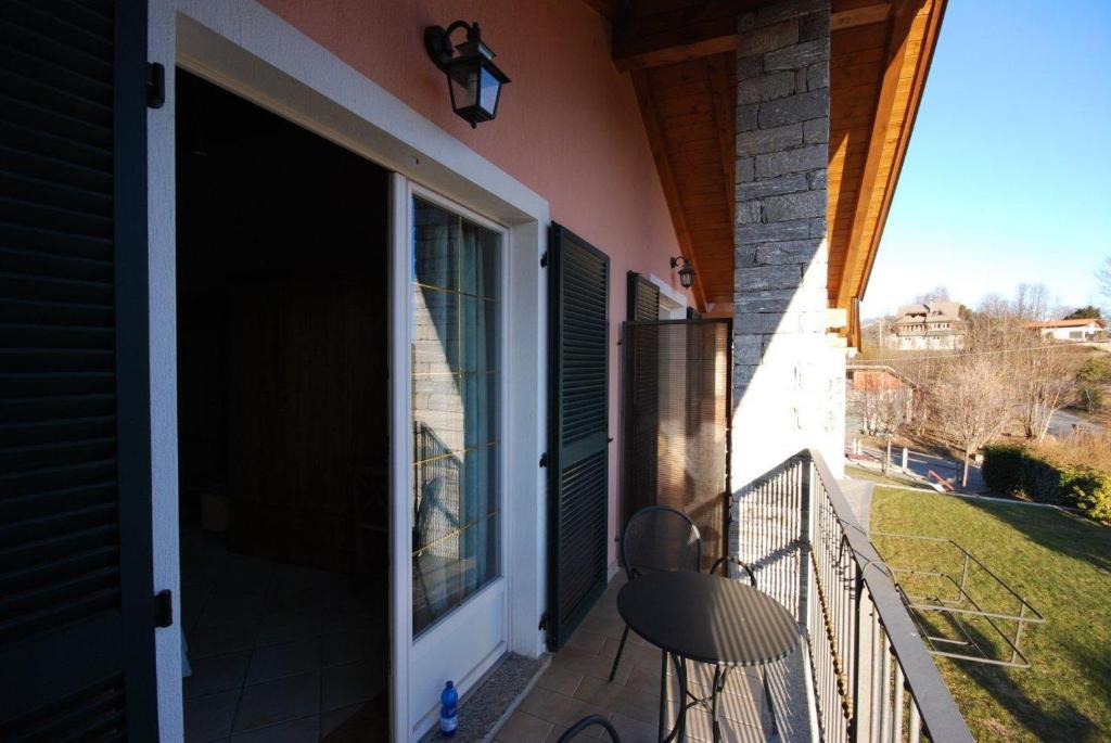 Hotel Garni Viggiona Trarego Exterior foto